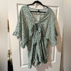 SHEIN Green Floral Romper with Tie Front
